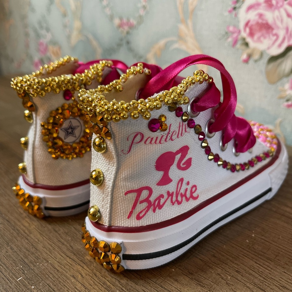 Shoes - Picture 2 of 4
